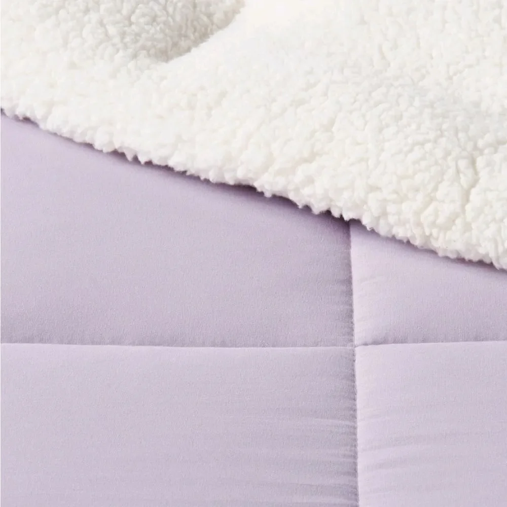 Room‎ Essentials Faux Shearling Microfiber Reversible Comforter